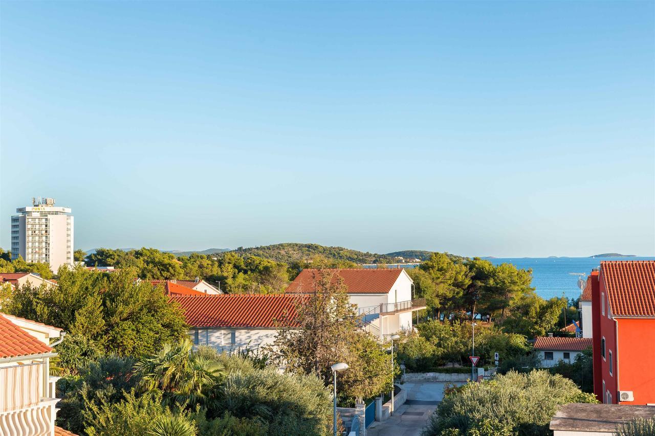 Apartments Zanze Vodice Buitenkant foto