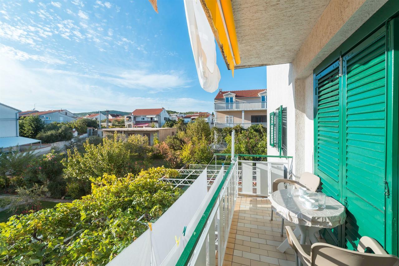 Apartments Zanze Vodice Buitenkant foto