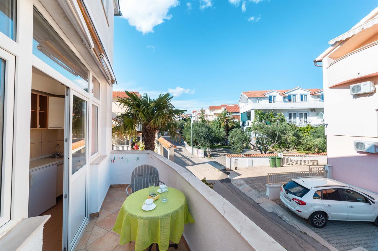 Apartments Zanze Vodice Buitenkant foto