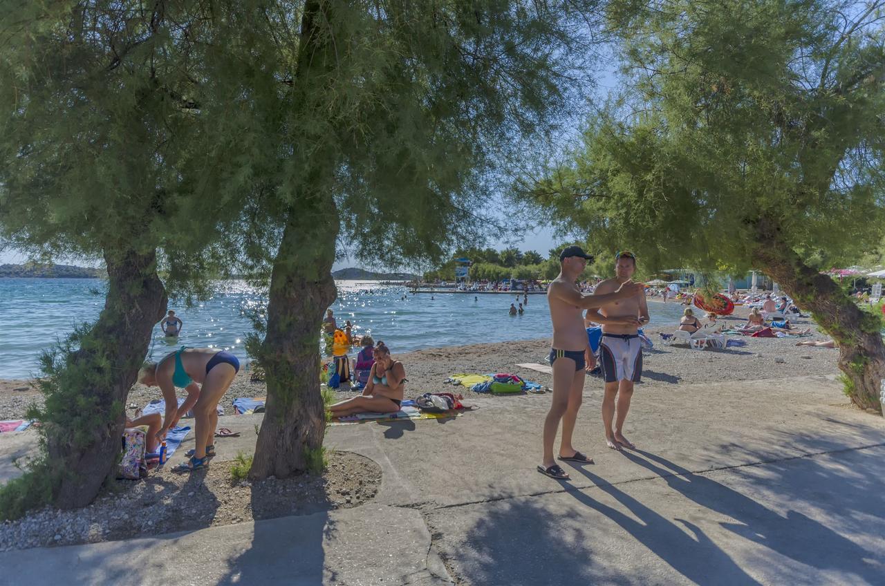 Apartments Zanze Vodice Buitenkant foto