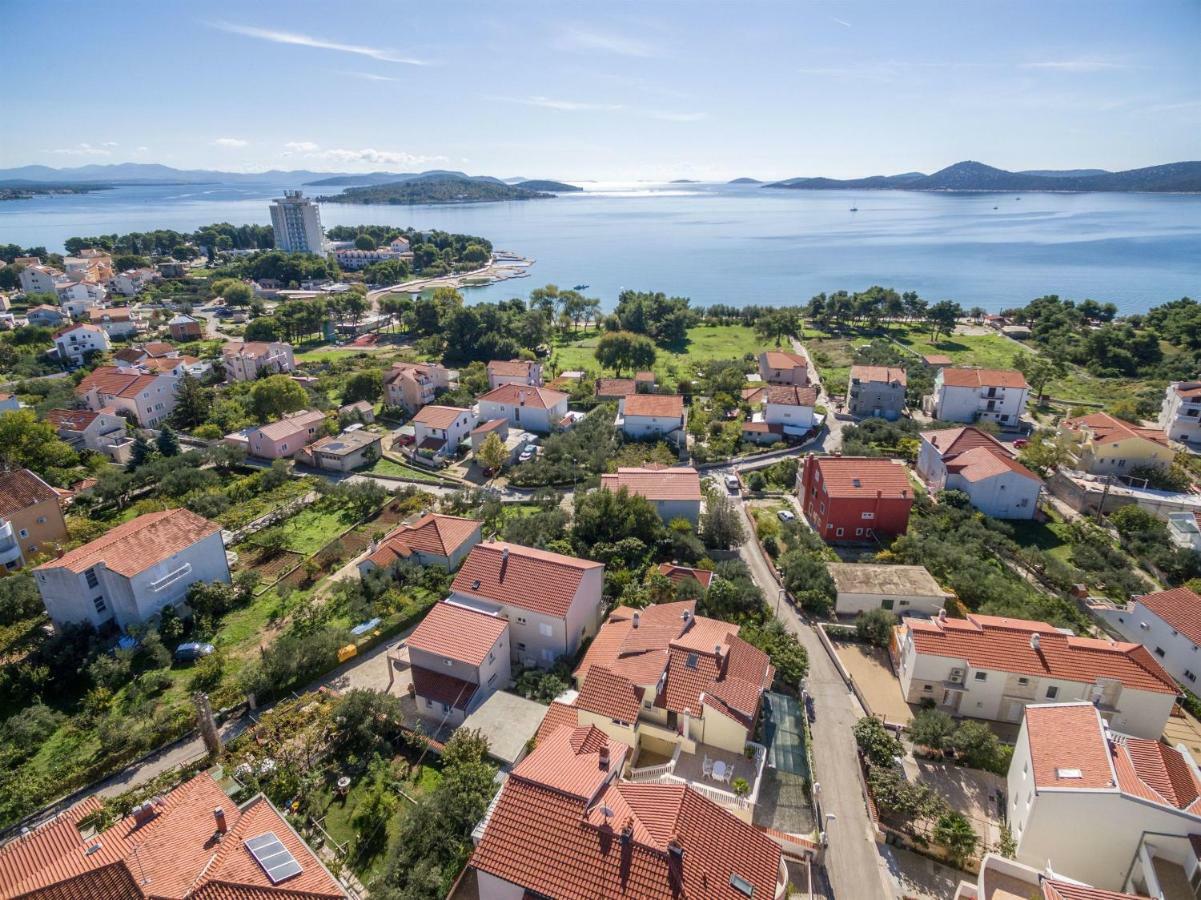Apartments Zanze Vodice Buitenkant foto